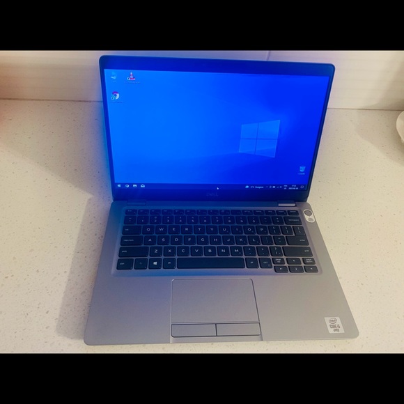 Laptop Dell latitude 5310 like New,with digital print - Picture 10 of 11